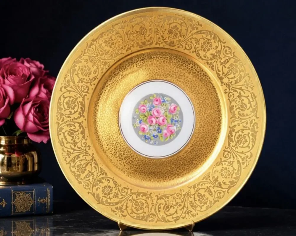 Hutschenreuther Stouffer Bavaria 11” Gold Encrusted Floral Dinner Plate